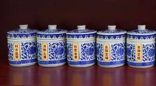 痛風(fēng)反復(fù)發(fā)作別發(fā)愁！中醫(yī)特色療法來解憂~