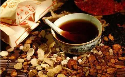 【夏至藥膳】梔子蘆根燒苦瓜 清上溫下引火歸元